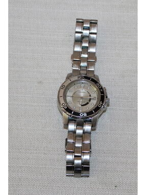 Seiko SKA381 Kinetic Men’s Watch Silver Tone Date Dial Stainless Steel Diver